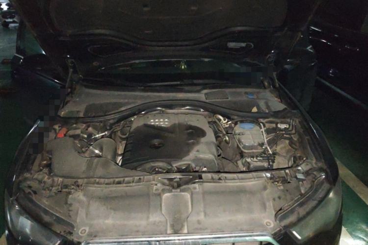 Used Audi A6L 2014 TFSI Standard Model Engine Bay