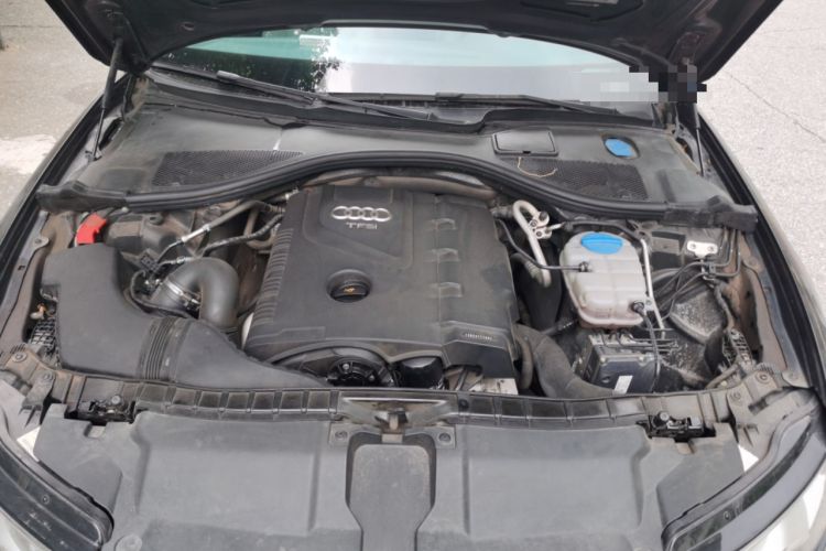 Used Audi A6L 2014 TFSI Standard Model Engine Bay