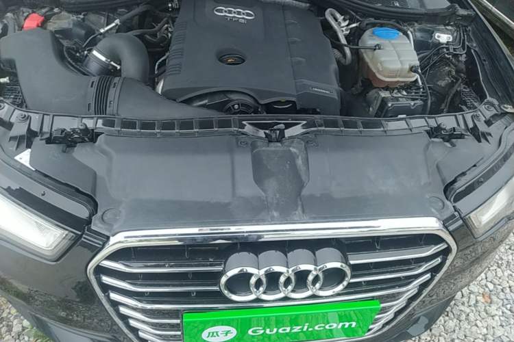 Used Audi A6L 2014 TFSI Standard Model Engine Bay