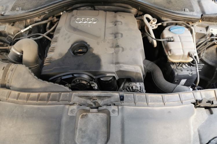 Used Audi A6L 2014 TFSI Comfort Model Engine Bay