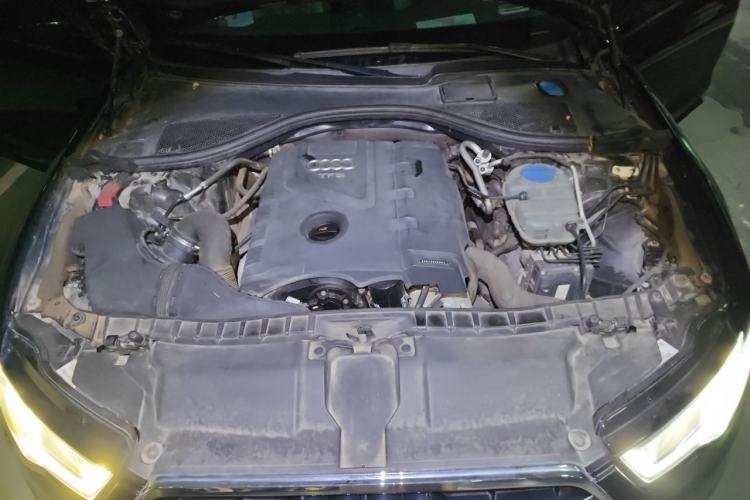 Used Audi A6L 2014 TFSI Standard Model Engine Bay