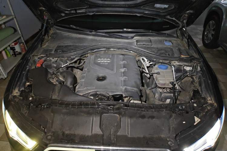 Used Audi A6L 2014 TFSI Comfort Model Engine Bay