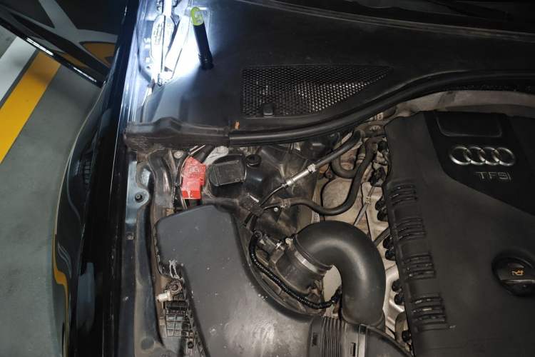 Used Audi A6L 2014 TFSI Comfort Model Engine Bay Right