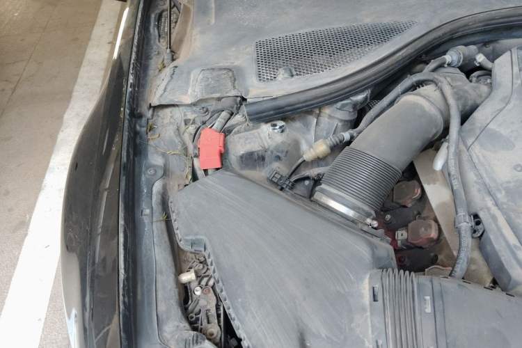 Used Audi A6L 2014 30 FSI Technology Model Engine Bay Right