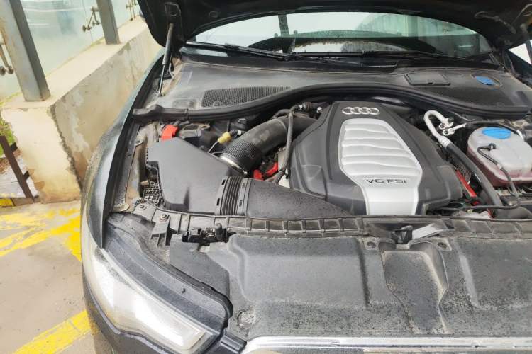 Used Audi A6L 2014 30 FSI Technology Model Engine Bay Right