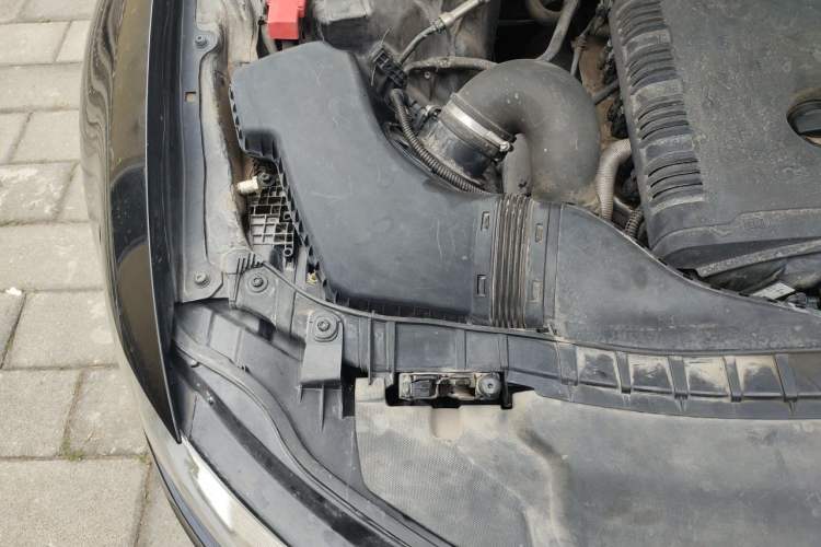 Used Audi A6L 2014 TFSI Comfort Model Engine Bay Right
