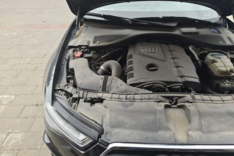 Used Audi A6L 2014 TFSI Standard Model Engine Bay Right