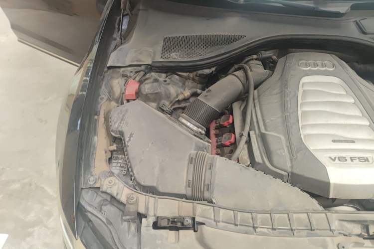 Used Audi A6L 2014 30 FSI Technology Model Engine Bay Right
