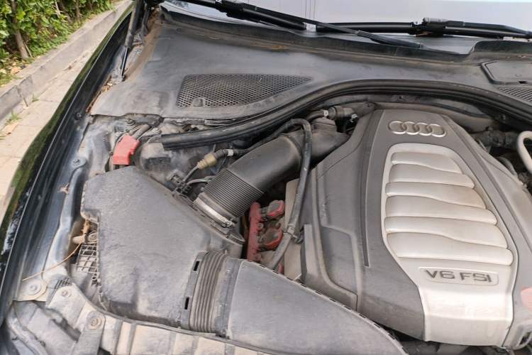 Used Audi A6L 2014 30 FSI Comfort Model Engine Bay Right