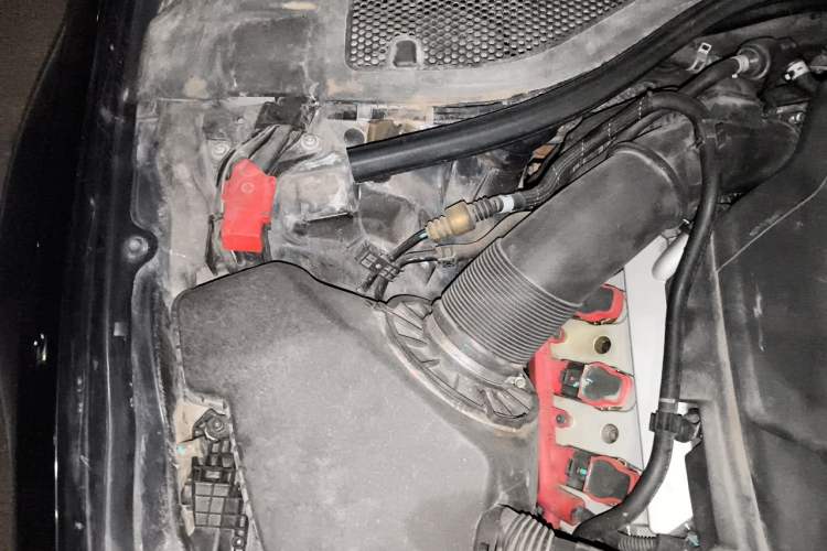 Used Audi A6L 2014 30 FSI Luxury Model Engine Bay Right