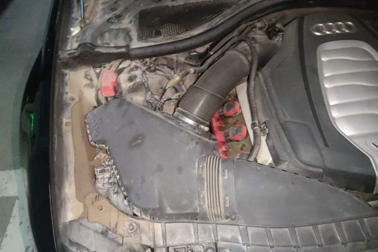 Used Audi A6L 2014 30 FSI Comfort Model Engine Bay Right