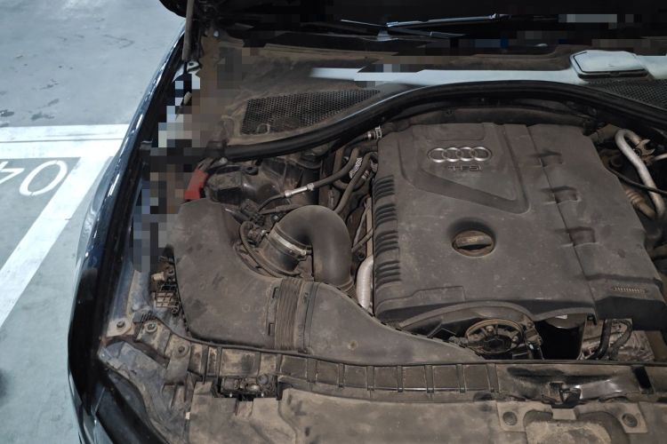 Used Audi A6L 2014 TFSI Standard Model Engine Bay Right