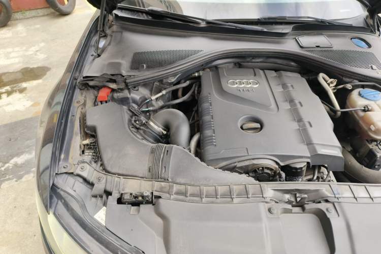 Used Audi A6L 2014 TFSI Standard Model Engine Bay Right