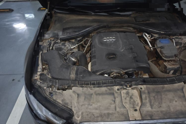 Used Audi A6L 2014 TFSI Standard Model Engine Bay Right