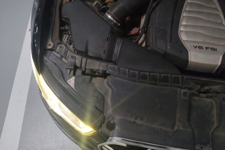 Used Audi A6L 2014 30 FSI Comfort Model Engine Bay Right