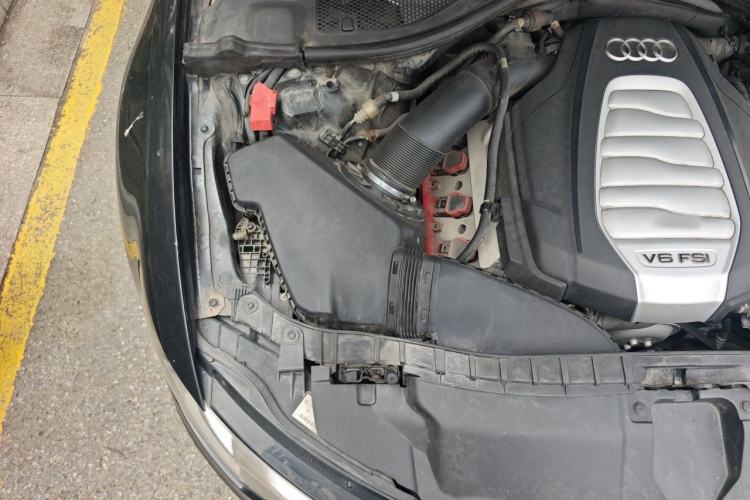 Used Audi A6L 2014 30 FSI Comfort Model Engine Bay Right
