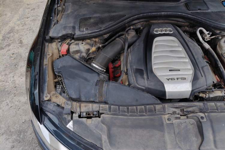 Used Audi A6L 2014 30 FSI Comfort Model Engine Bay Right