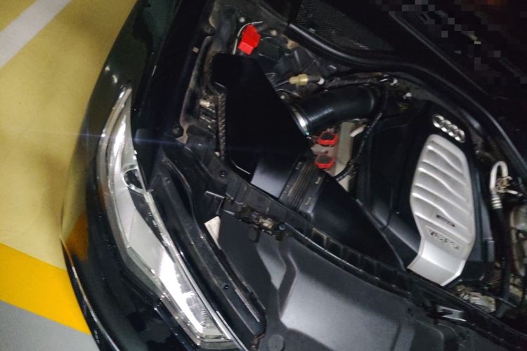 Used Audi A6L 2014 30 FSI Comfort Model Engine Bay Right