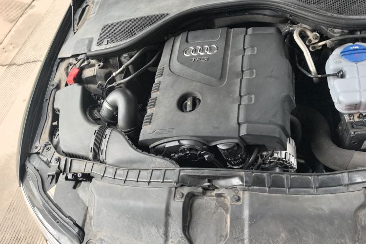 Used Audi A6L 2014 TFSI Standard Model Engine Bay Right