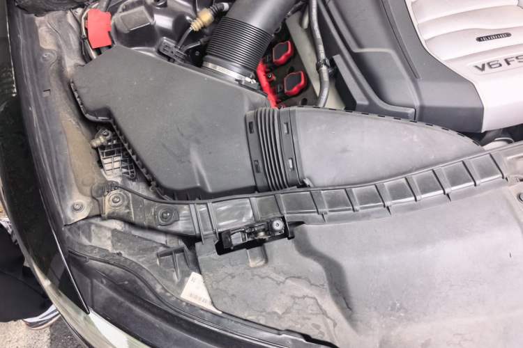 Used Audi A6L 2014 30 FSI Technology Model Engine Bay Right