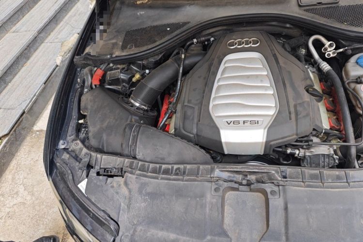Used Audi A6L 2014 30 FSI Comfort Model Engine Bay Right