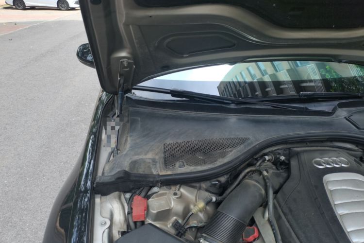 Used Audi A6L 2014 30 FSI Comfort Model Engine Bay Right
