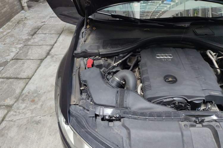 Used Audi A6L 2014 TFSI Standard Model Engine Bay Right