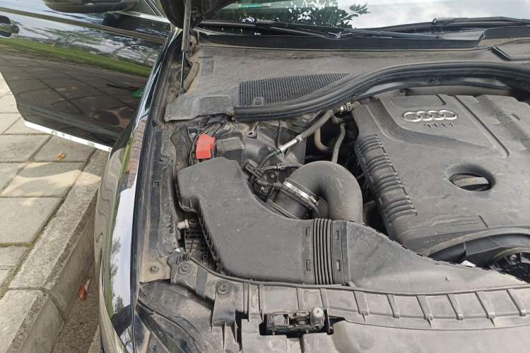 Used Audi A6L 2014 TFSI Standard Model Engine Bay Right