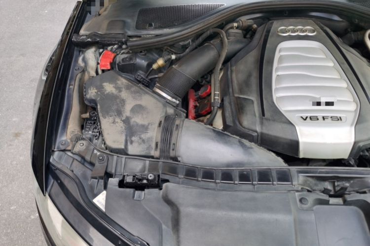 Used Audi A6L 2014 30 FSI Comfort Model Engine Bay Right
