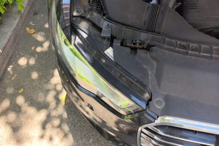 Used Audi A6L 2014 TFSI Standard Model Engine Bay Right