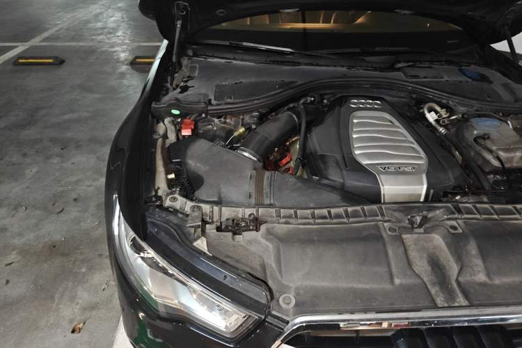 Used Audi A6L 2014 30 FSI Comfort Model Engine Bay Right