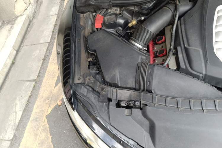 Used Audi A6L 2014 30 FSI Luxury Model Engine Bay Right