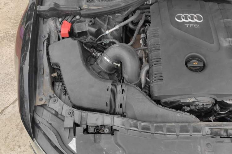 Used Audi A6L 2014 TFSI Standard Model Engine Bay Right