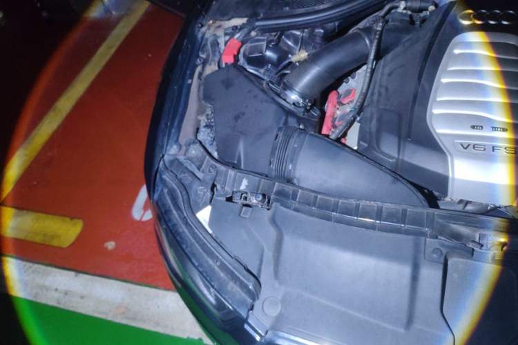 Used Audi A6L 2014 30 FSI Comfort Model Engine Bay Right