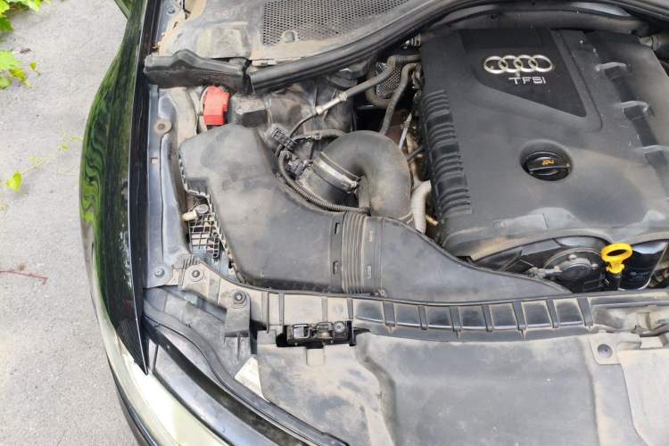 Used Audi A6L 2014 TFSI Standard Model Engine Bay Right
