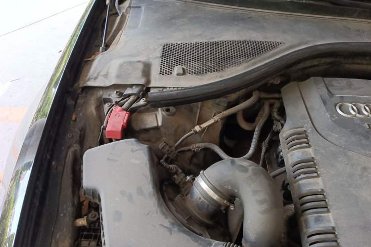 Used Audi A6L 2014 TFSI Standard Model Engine Bay Right
