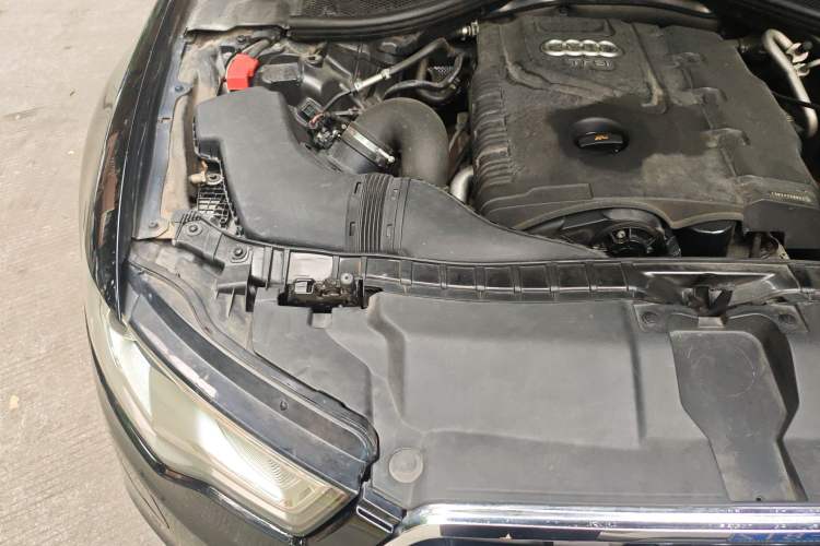 Used Audi A6L 2014 TFSI Standard Model Engine Bay Right