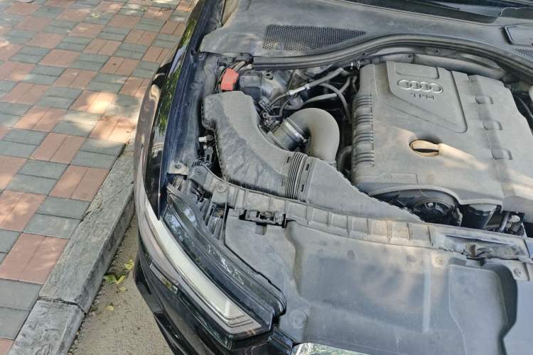 Used Audi A6L 2014 TFSI Standard Model Engine Bay Right