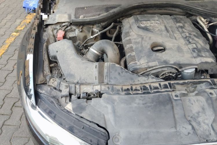Used Audi A6L 2014 TFSI Standard Model Engine Bay Right