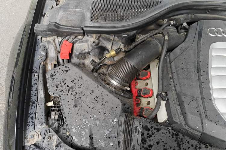 Used Audi A6L 2014 30 FSI Technology Model Engine Bay Right