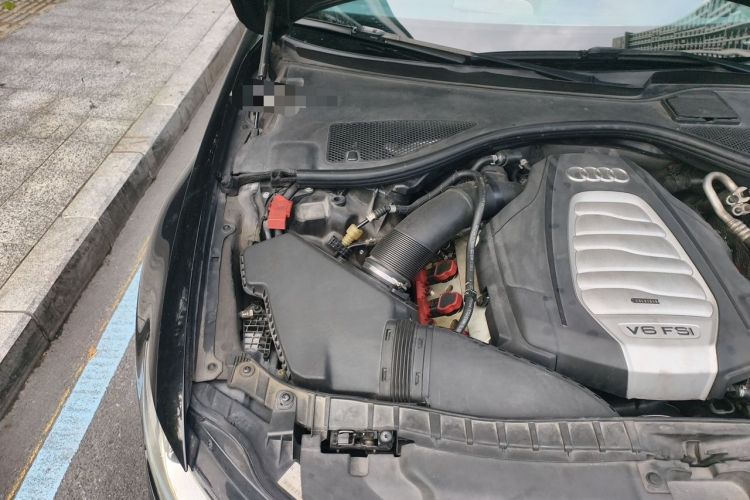 Used Audi A6L 2014 30 FSI Comfort Model Engine Bay Right