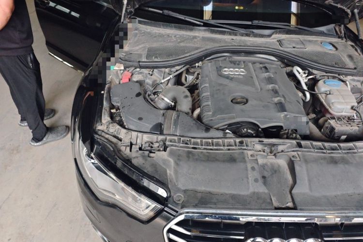 Used Audi A6L 2014 TFSI Standard Model Engine Bay Right