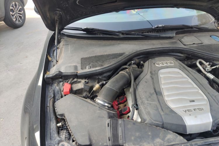 Used Audi A6L 2014 30 FSI Technology Model Engine Bay Right