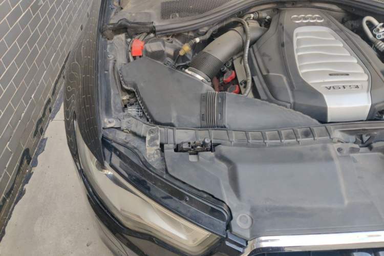 Used Audi A6L 2014 30 FSI Comfort Model Engine Bay Right