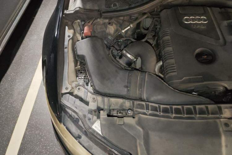 Used Audi A6L 2014 TFSI Standard Model Engine Bay Right