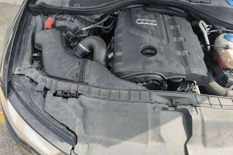 Used Audi A6L 2014 TFSI Standard Model Engine Bay Right