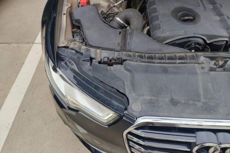 Used Audi A6L 2014 TFSI Standard Model Engine Bay Right