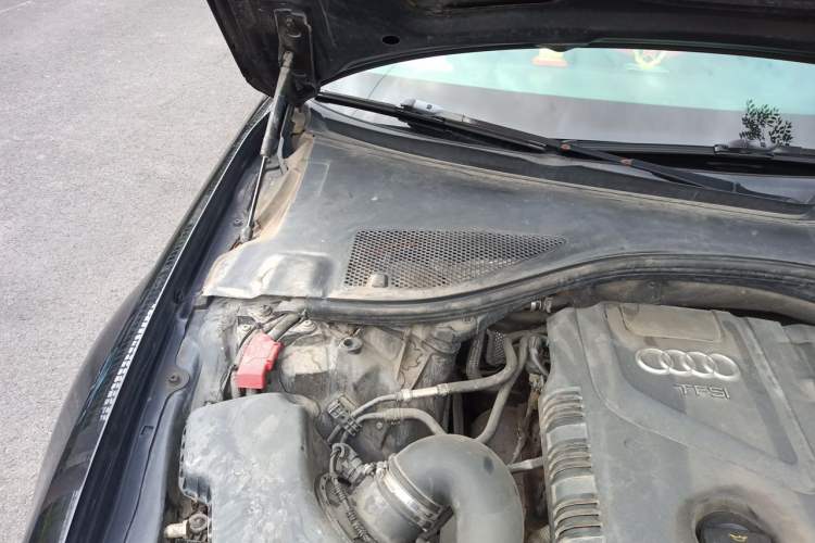 Used Audi A6L 2014 TFSI Standard Model Engine Bay Right