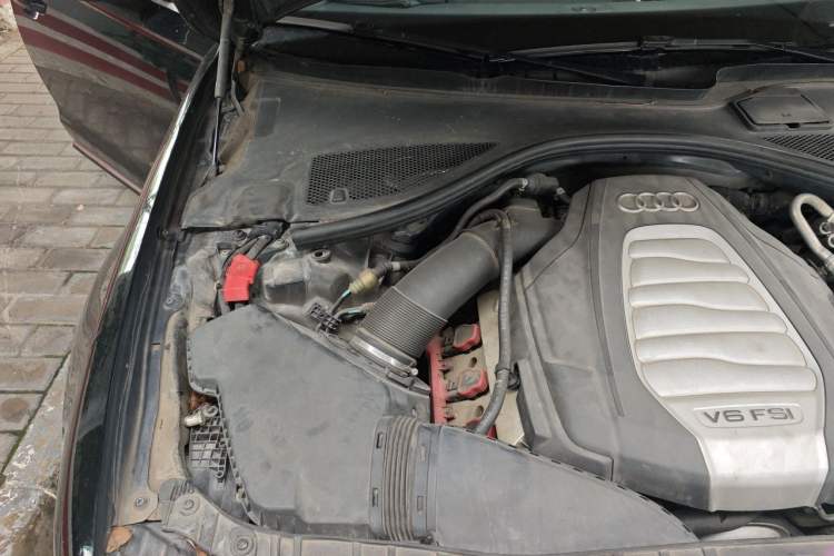 Used Audi A6L 2014 30 FSI Technology Model Engine Bay Right