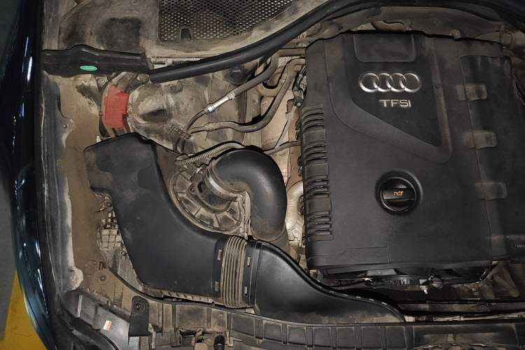 Used Audi A6L 2014 TFSI Standard Model Engine Bay Right